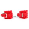 Красные мягкие наручники на регулируемых ремешках, фото