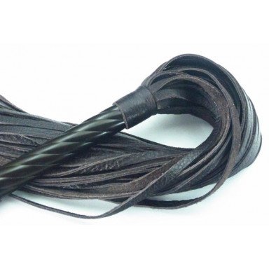 Длинная плеть с рукоятью цвета шоколада - 66 см. фото 3