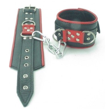 Широкие черные наручники с красным декором фото 2