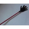 Длинный плетённый стек с наконечником-ладошкой и красной рукоятью - 85 см., фото