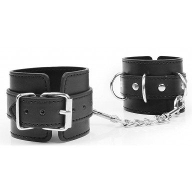 Черные наручники с металлическими застежками и цепочкой, фото