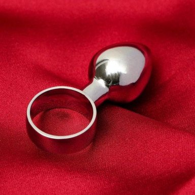 Серебристая алюминиевая анальная пробка с кольцом, фото