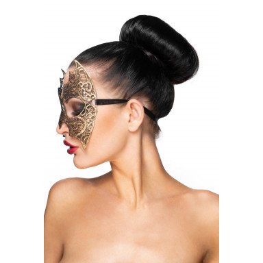 Золотистая карнавальная маска Алиот фото 2