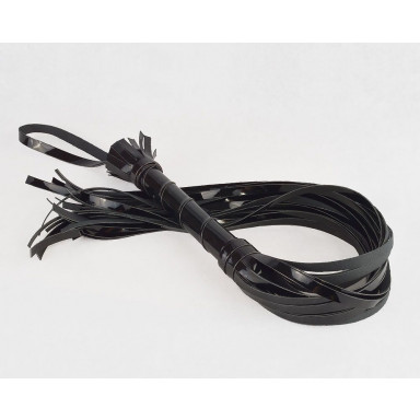 Черная лаковая плеть-флогер - 65 см., фото