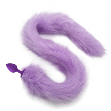 Фиолетовая пробка с пушистым сиреневым хвостиком, фото