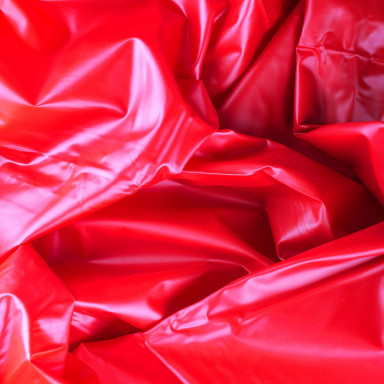 Красное виниловое покрывало - 230 х 180 см. фото 3