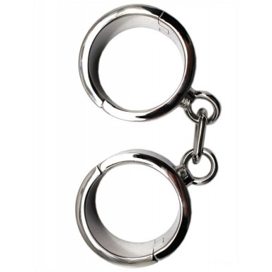 Серебристые гладкие металлические наручники с ключиком фото 4