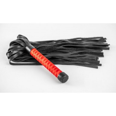 Черная кожаная плеть с красной ручкой - 50 см. фото 5