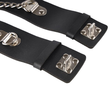 Черные гладкие наручники с металлическими вставками фото 6