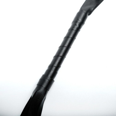 Черная плеть из эко-кожи с витой ручкой - 55 см. фото 4