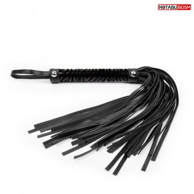 Черная гладкая плеть-флоггер с ручкой - 40 см., фото