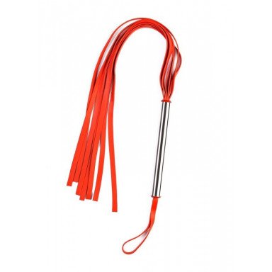 Красная плеть с металлической ручкой, фото