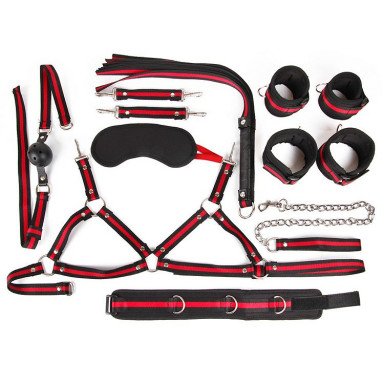 Черно-красный набор БДСМ: наручники, оковы, ошейник с поводком, кляп, маска, плеть, лиф, фото
